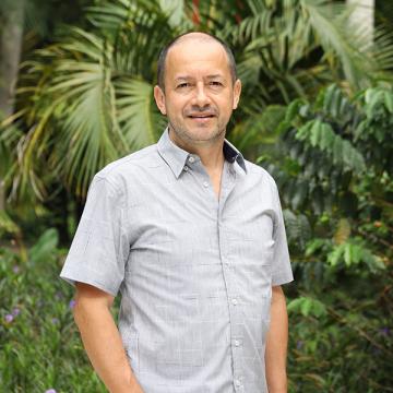 Víctor Martínez Ruiz Víctor Martínez Ruiz