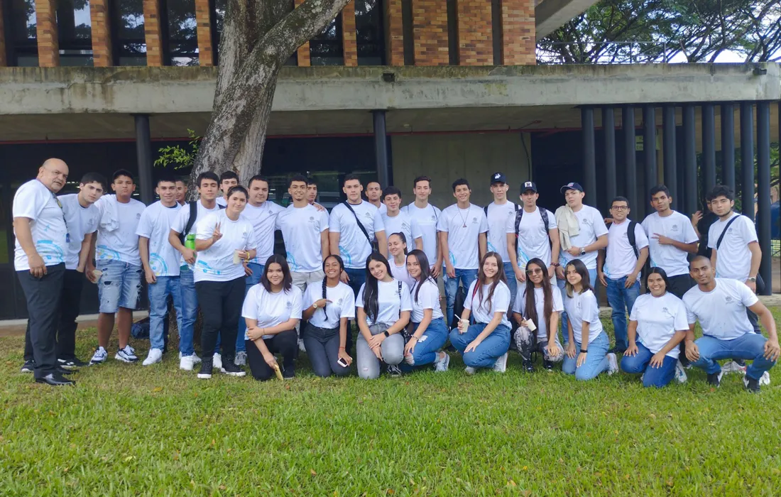 Administración de Empresas dio la bienvenida a sus neojaverianos Administración de Empresas dio la bienvenida a sus neojaverianos
