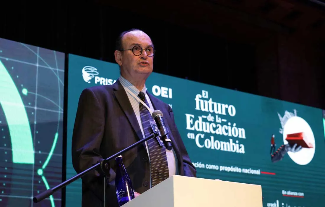 “Dime cómo educas como país y te diré quién eres y para dónde vas”, padre rector Vicente Durán Casas, S.J.