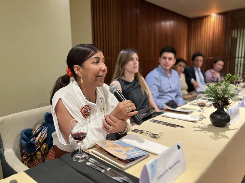 Un momento inolvidable lleno de esperanza y propósito, se vivió el pasado martes 26 de noviembre durante el Encuentro de Gratitud 2024, un espacio dedicado a reconocer y agradecer a los donantes que, con su generosidad están transformando el rumbo de vidas, comunidades y territorios a través de la educación de Calidad de la Universidad Javeriana Cali. 