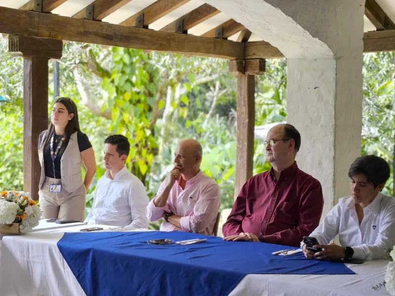 Un Encuentro de Corazones Javerianos: Gratitud, Sueños y el Legado que Juntos Construimos Un Encuentro de Corazones Javerianos: Gratitud, Sueños y el Legado que Juntos Construimos